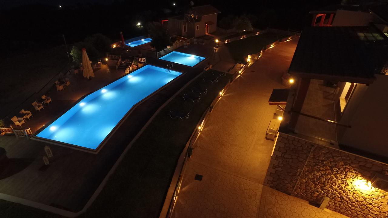 Ionion Fos Aparthotel Nikiana Exterior photo